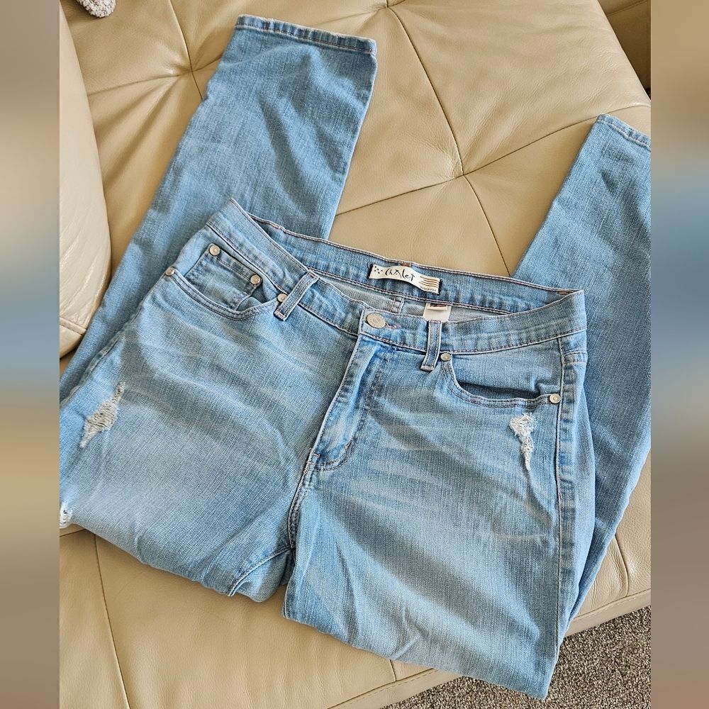 💝Chalet light wash mid rise jeans